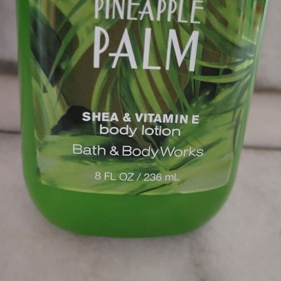 Bath & Body Works Fiji Pine Apple Palm Shea  & Vitamin E Body Lotion 8 Oz NEW - Picture 2 of 4